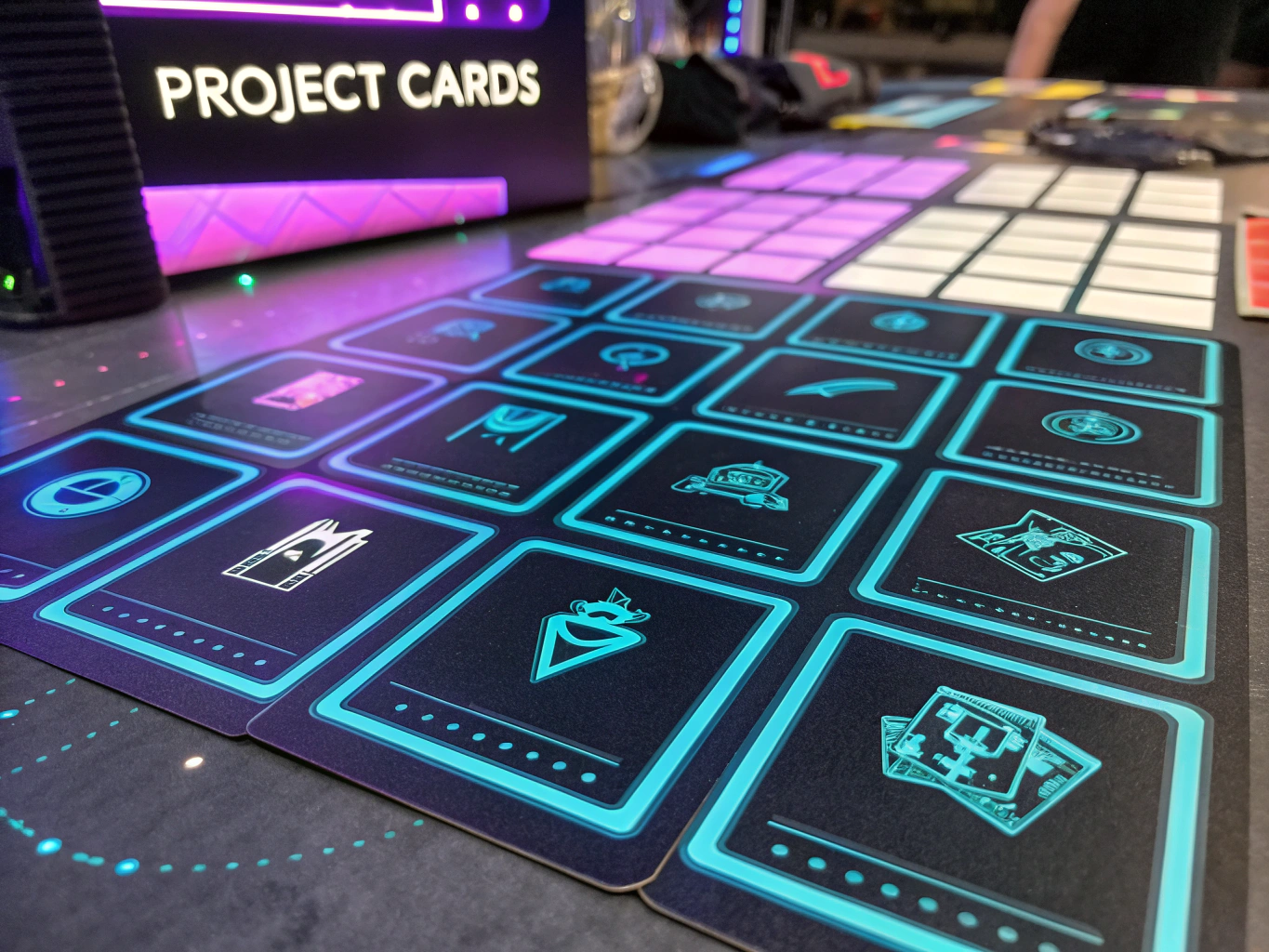 Set of utility cards for feature display